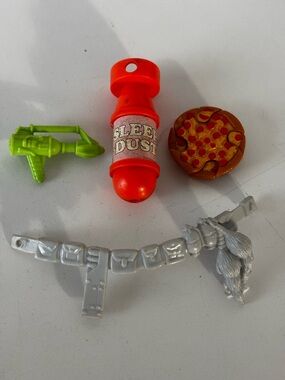 1987-1990 Teenage Mutant Ninja Turtles Figure & Vehicle Accessories Lot